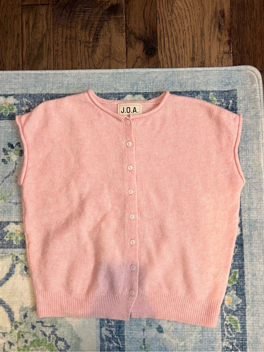 Women’s Sleeveless Sweater